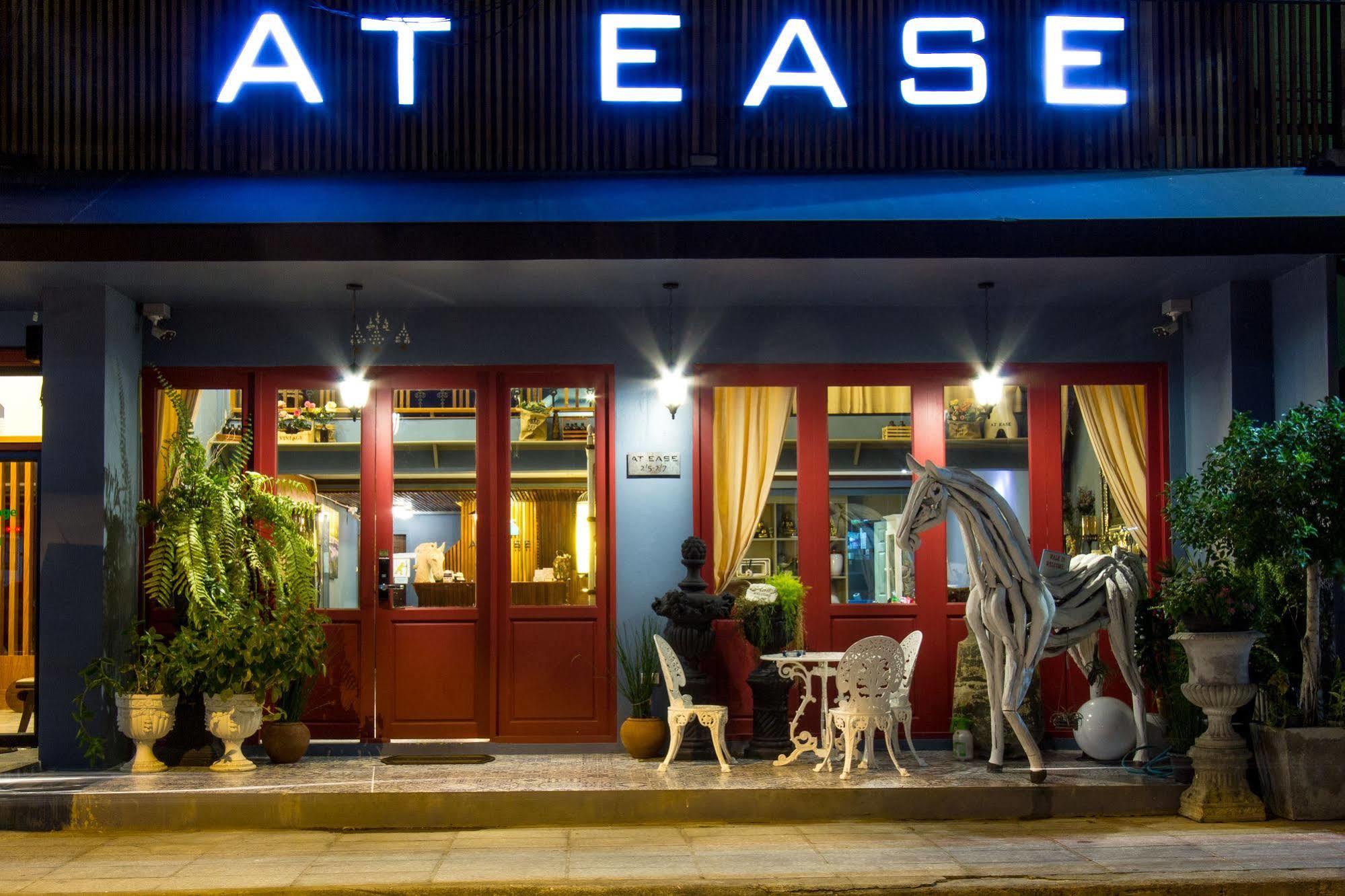 At Ease Bijou Hotel Chiang Mai Bagian luar foto